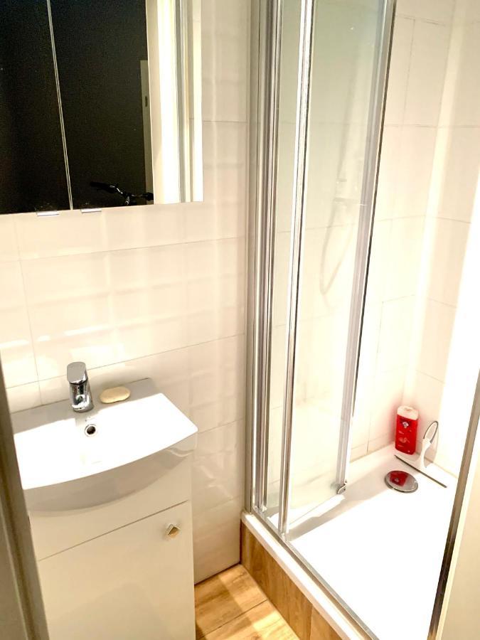 1 Bedroom Lux Apartment Center Vincent Вроцлав Екстериор снимка